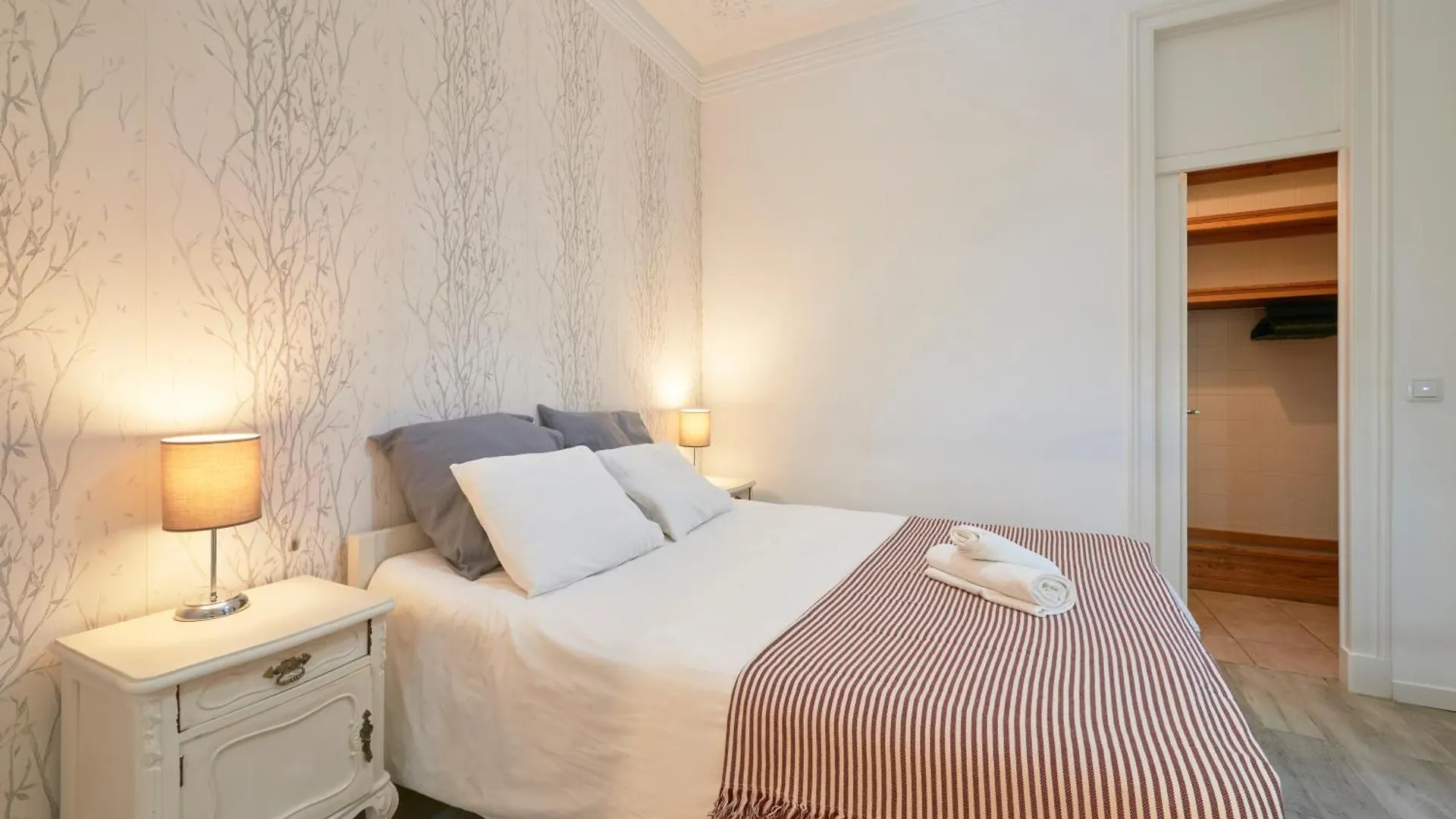 Spacious 3 Bedroom Downtown Lisboa